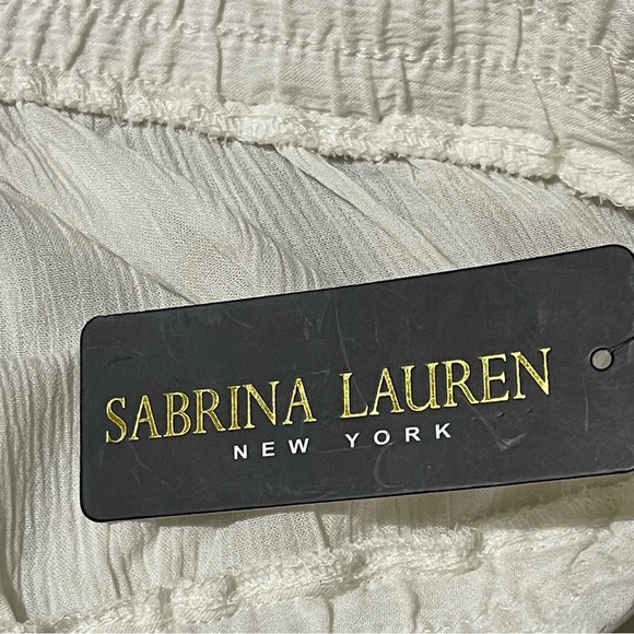 Elegant White Lace-Trim Joggers - Picture 7 of 14